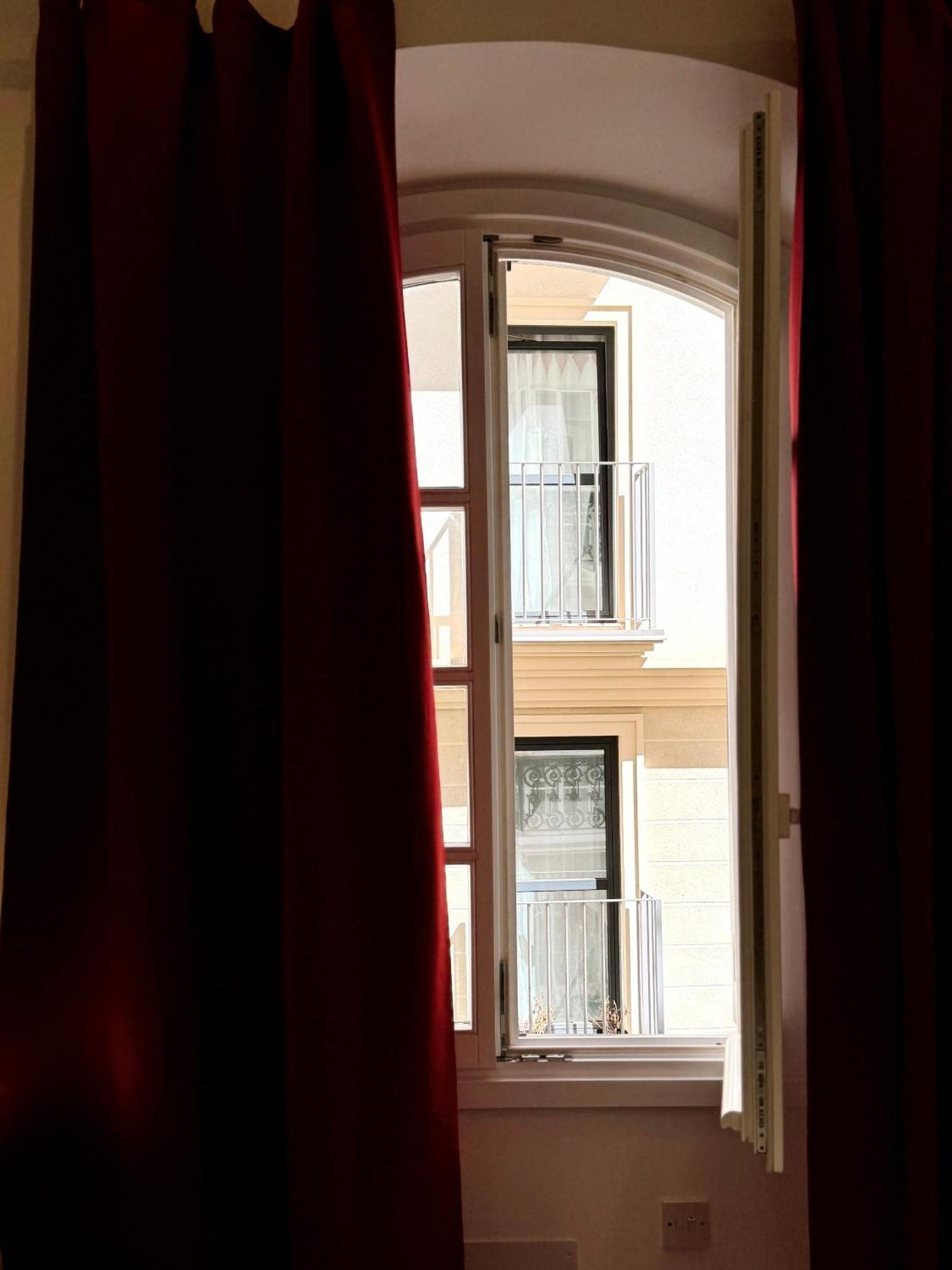 Fabulous City Centre Apartment - Grand Central House Gibraltar Exterior photo