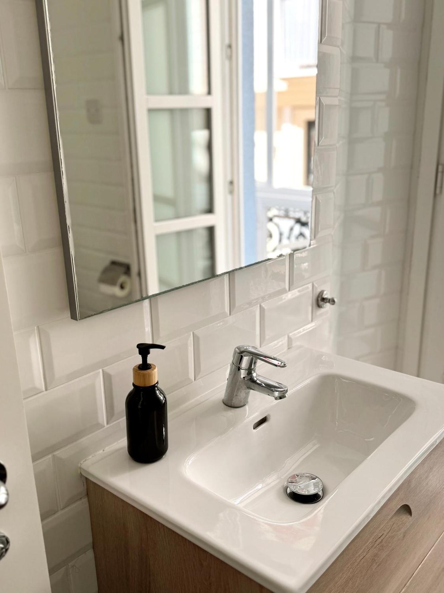 Fabulous City Centre Apartment - Grand Central House Gibraltar Exterior photo