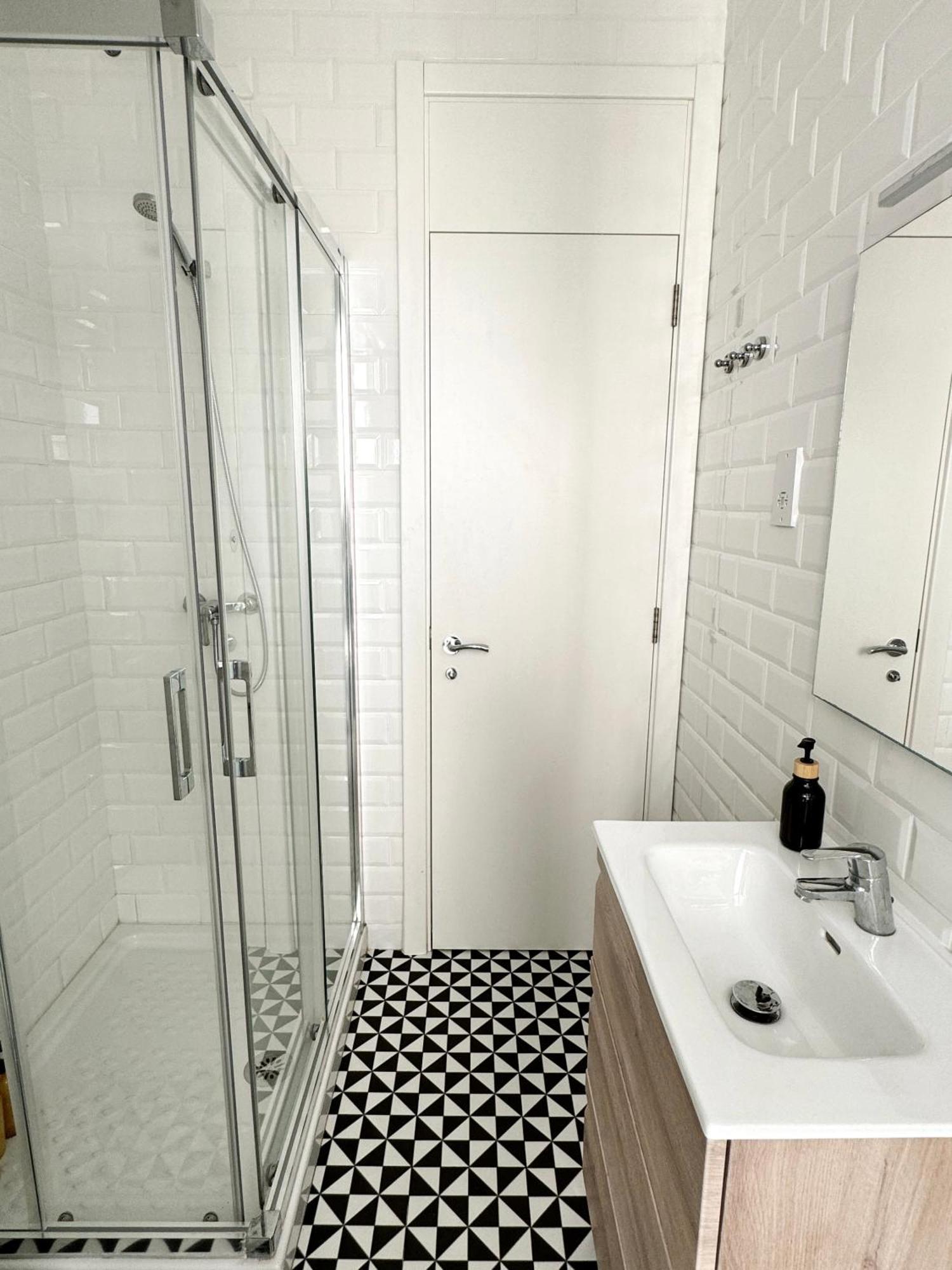 Fabulous City Centre Apartment - Grand Central House Gibraltar Exterior photo